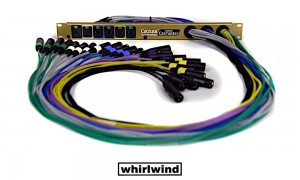 WHIRLWIND CATMASTER Sechs NEUTRIK® EtherCON-Anschlüsse und jeweils vier farbcodierte Anschluss-Kabel mit XLR/M-Steckern, 19"/1U Blende