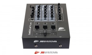 JB SYSTEMS BATTLE-4USB Mixeur DJ/Club avec 3 canaux d'entrée stéréo commutables, jusqu'à 7 sources ligne/phono, 1 entrée micro, 2 ports USB pour PC/MAC